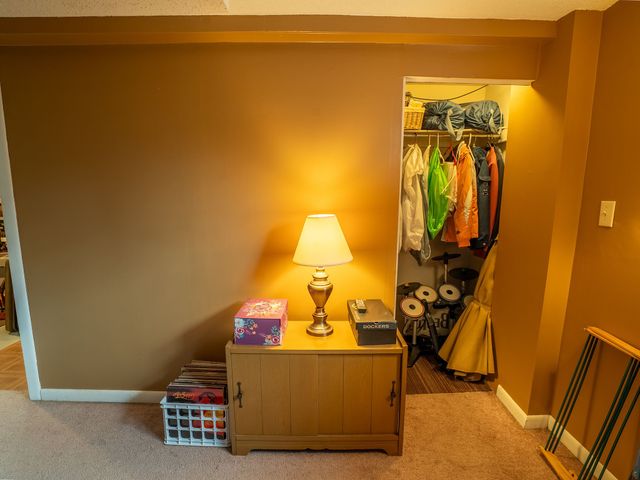 5619 ZEMVILLE Drive, Erie, PA 16509