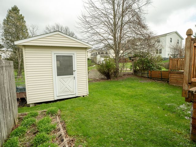 5619 ZEMVILLE Drive, Erie, PA 16509