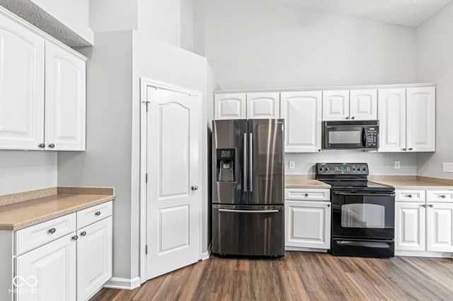 18744 Round Lake Road, Noblesville, IN 46060