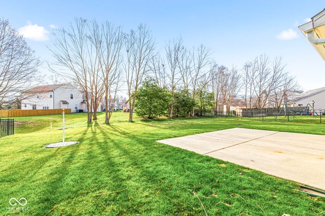 18744 Round Lake Road, Noblesville, IN 46060