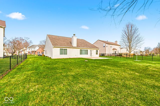 18744 Round Lake Road, Noblesville, IN 46060