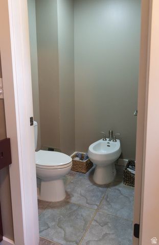 218 E GOLDEN WILLOW CIR, Sandy, UT 84070