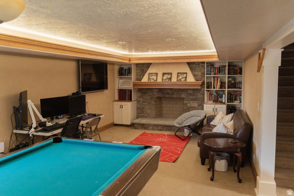 Image 9 of property listing at 218 E GOLDEN WILLOW CIR, Sandy, UT 84070