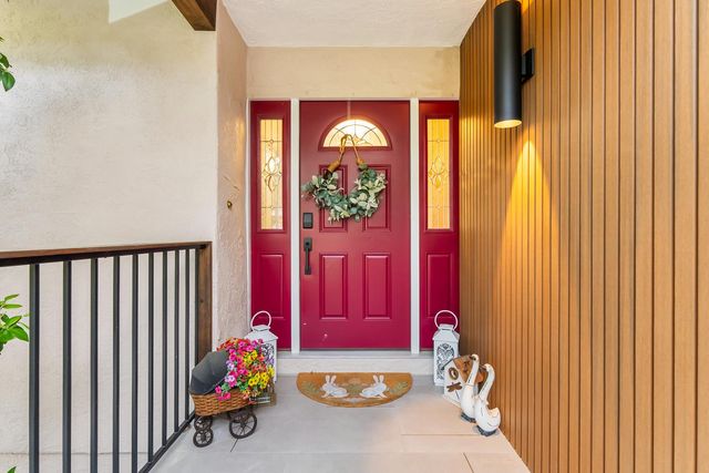 23218 Broadmoor Ct, Auburn, CA 95602