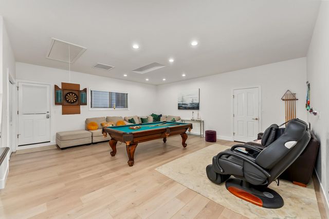 23218 Broadmoor Ct, Auburn, CA 95602