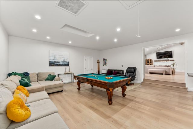 23218 Broadmoor Ct, Auburn, CA 95602