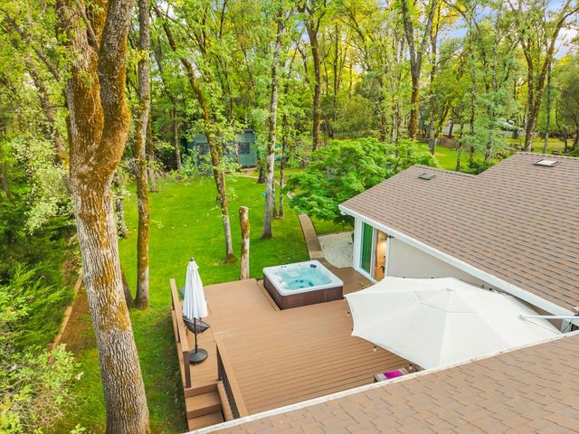 23218 Broadmoor Ct, Auburn, CA 95602