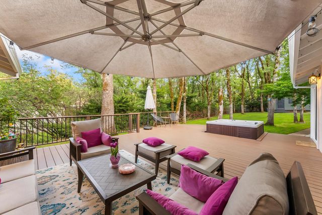 23218 Broadmoor Ct, Auburn, CA 95602