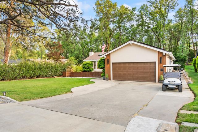 23218 Broadmoor Ct, Auburn, CA 95602