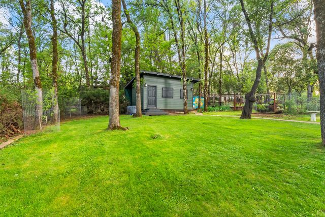 23218 Broadmoor Ct, Auburn, CA 95602