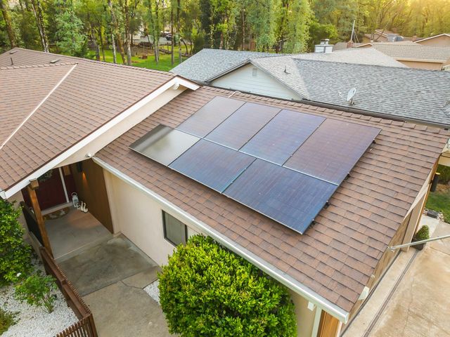 23218 Broadmoor Ct, Auburn, CA 95602