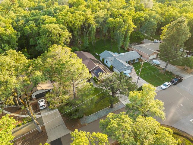 23218 Broadmoor Ct, Auburn, CA 95602