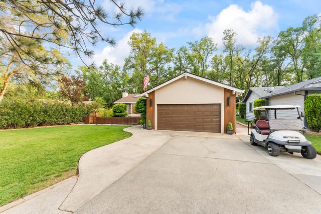 23218 Broadmoor Ct, Auburn, CA 95602