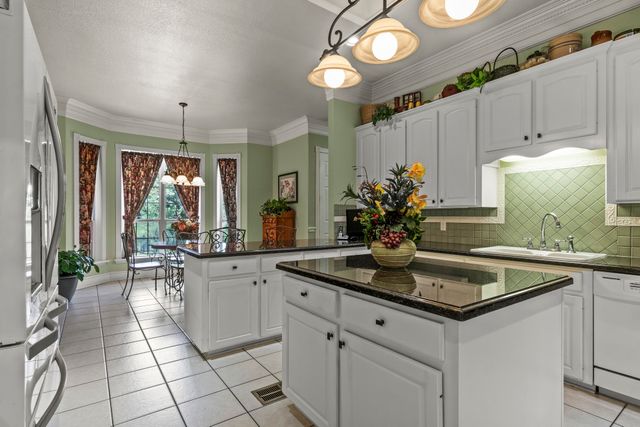 903 Deer Trail Ln, Mt Pleasant, TX 75455