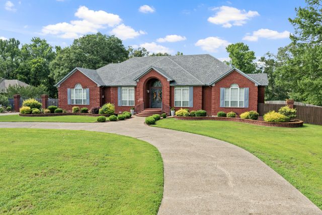 903 Deer Trail Ln, Mt Pleasant, TX 75455
