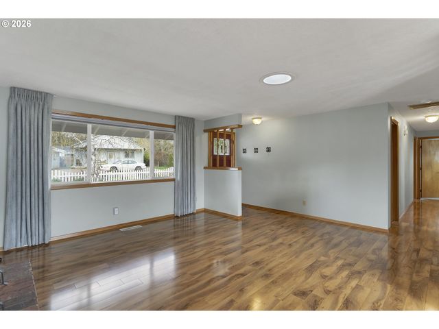 4280 PULLMAN Ave Se, Salem, OR 97302