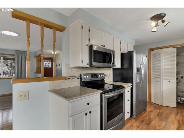 4280 PULLMAN Ave Se, Salem, OR 97302