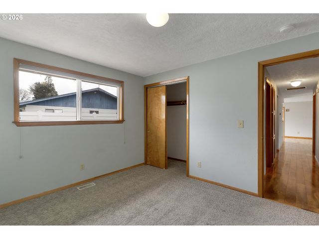 4280 PULLMAN Ave Se, Salem, OR 97302