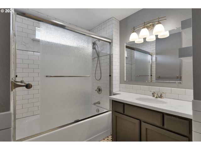 4280 PULLMAN Ave Se, Salem, OR 97302