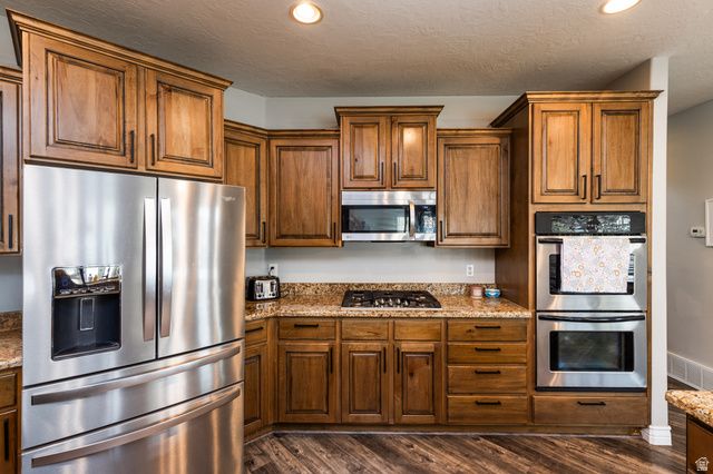 1685 W PRAIRIE HILL DR, Bluffdale, UT 84065