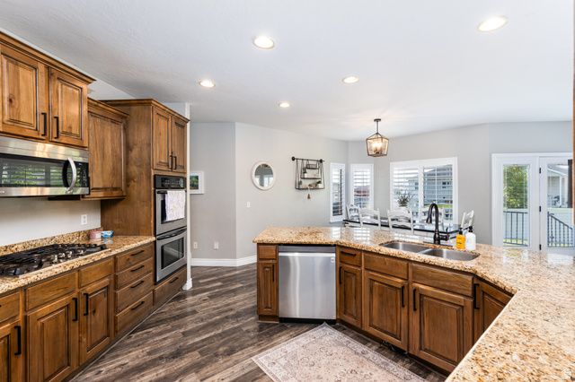 1685 W PRAIRIE HILL DR, Bluffdale, UT 84065