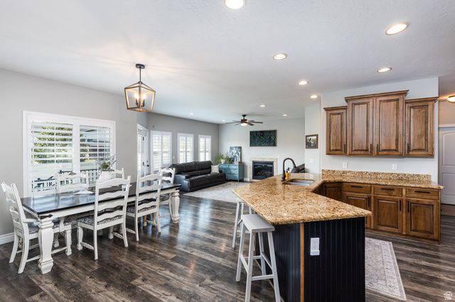 1685 W PRAIRIE HILL DR, Bluffdale, UT 84065