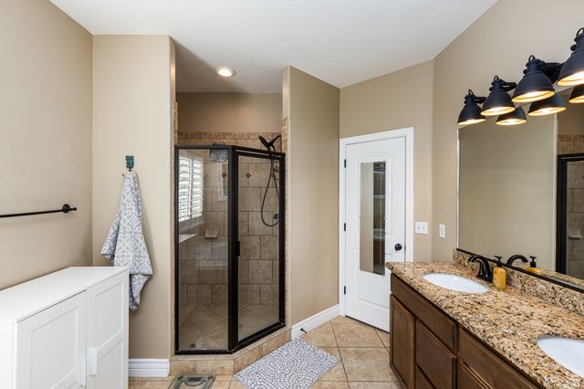 1685 W PRAIRIE HILL DR, Bluffdale, UT 84065