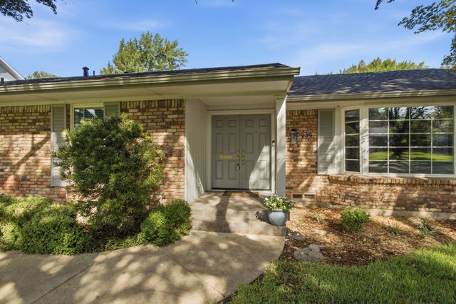 939 Blue Lake Circle, Richardson, TX 75080