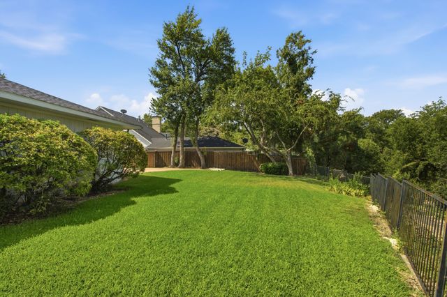 939 Blue Lake Circle, Richardson, TX 75080