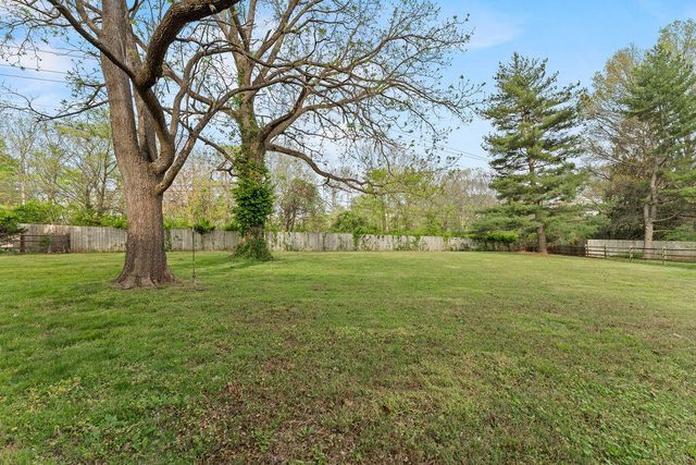 3741 E Sugar Hill Street, Springfield, MO 65809