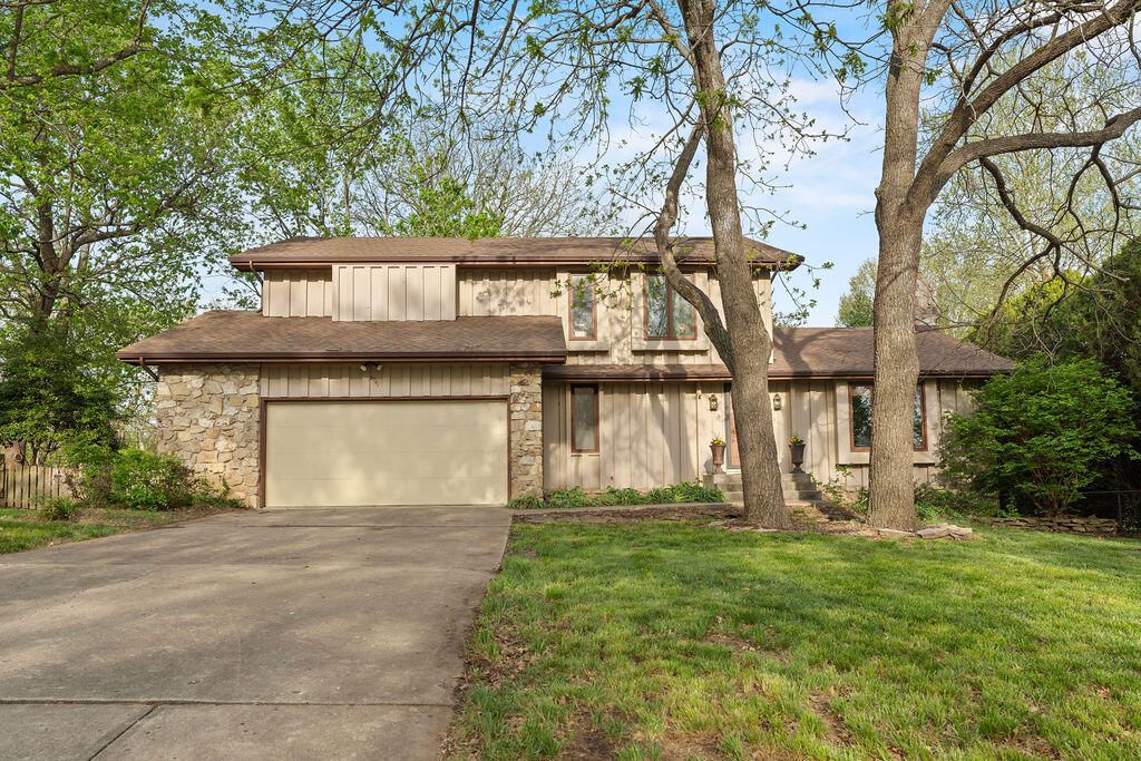 3741 E Sugar Hill Street, Springfield, MO 65809