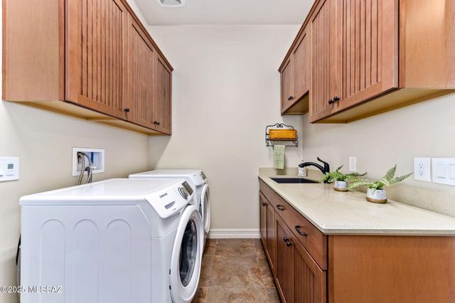 12265 N Durham Wash Drive, Marana, AZ 85658