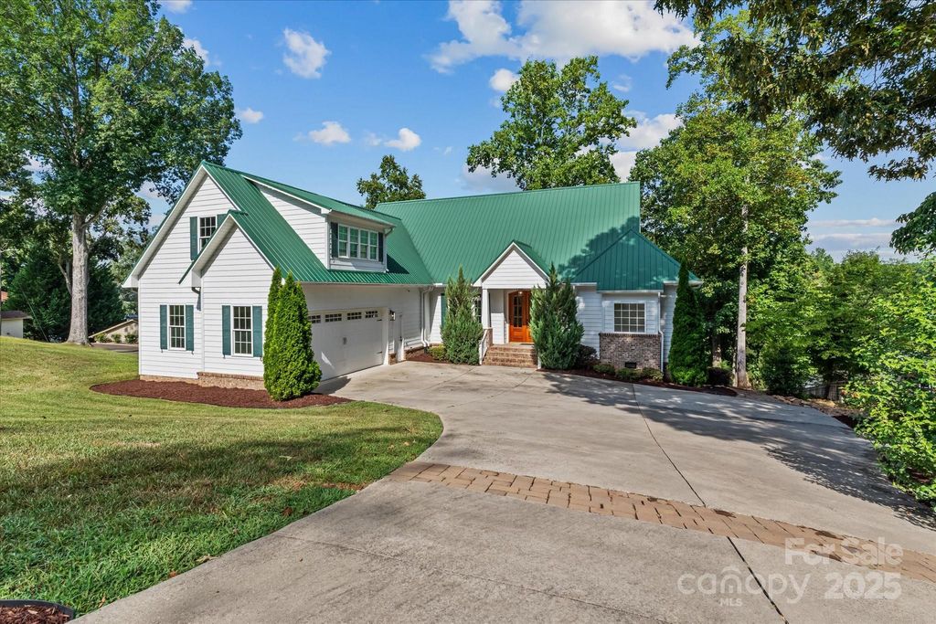 7012 Locke Drive, Sherrills Ford, NC 28673