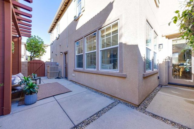 3595 Glen Ave, Carlsbad, CA 92010