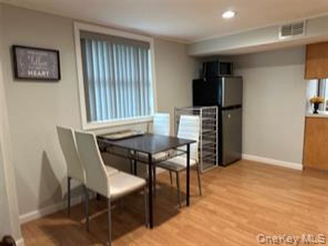 3 Partridge Lane, East Setauket, NY 11733