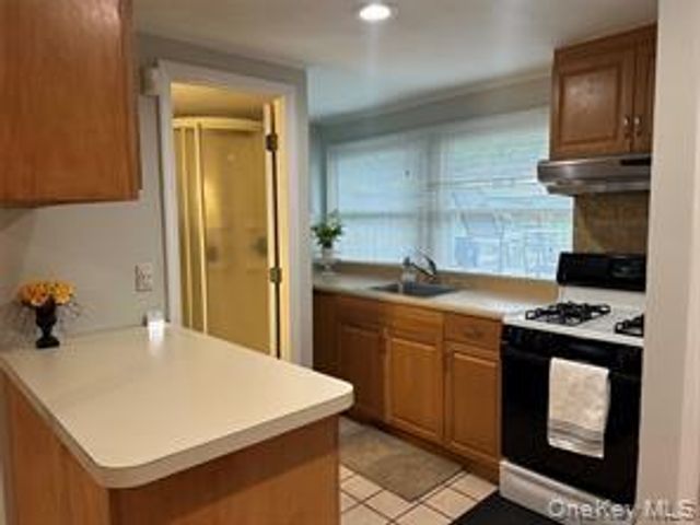 3 Partridge Lane, East Setauket, NY 11733