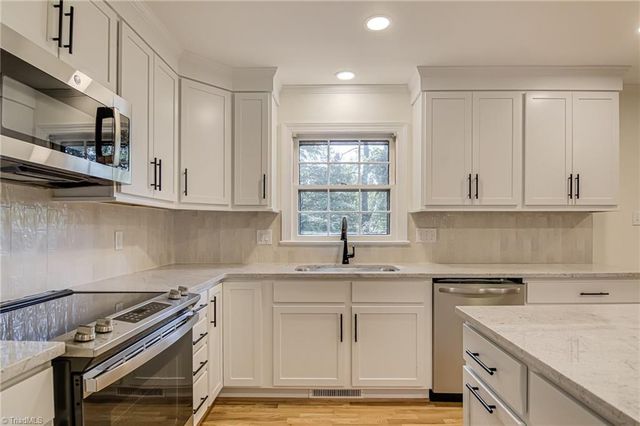 2305 Musket Lane, Greensboro, NC 27455
