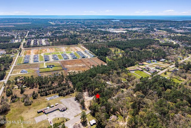 8515 Ocean Springs Road, Ocean Springs, MS 39564