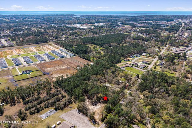 8515 Ocean Springs Road, Ocean Springs, MS 39564