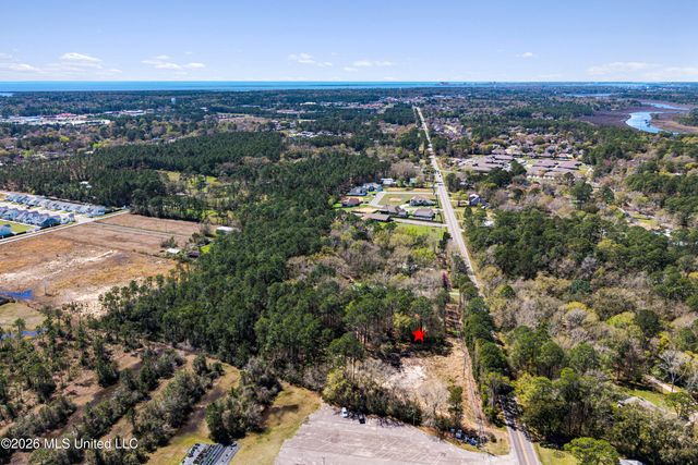 8515 Ocean Springs Road, Ocean Springs, MS 39564