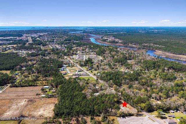 8515 Ocean Springs Road, Ocean Springs, MS 39564