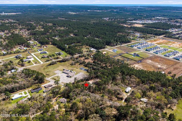 8515 Ocean Springs Road, Ocean Springs, MS 39564