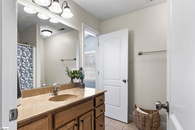 204 Cove Harbor Court, Taylors, SC 29687