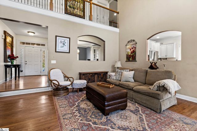 204 Cove Harbor Court, Taylors, SC 29687