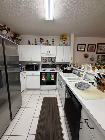 11812 Royal Palm Boulevard, Coral Springs, FL 33065