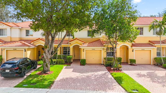 7297 Briella Drive, Boynton Beach, FL 33437