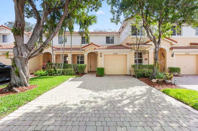 7297 Briella Drive, Boynton Beach, FL 33437