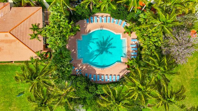 7297 Briella Drive, Boynton Beach, FL 33437