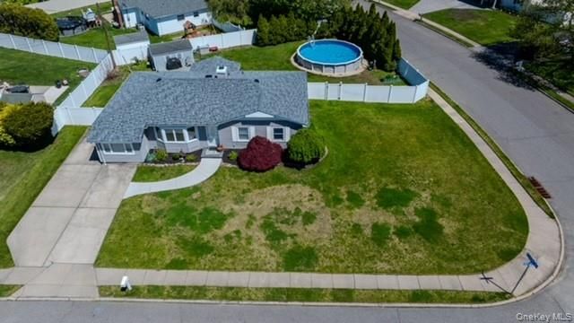 41 Jenny Lane, Holtsville, NY 11742
