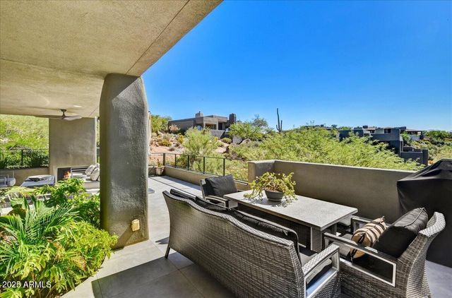 9975 E Graythorn Drive E, Scottsdale, AZ 85262